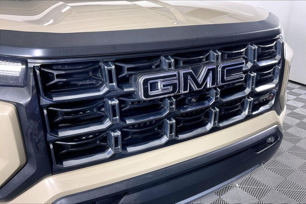 2023 GMC Canyon AT4