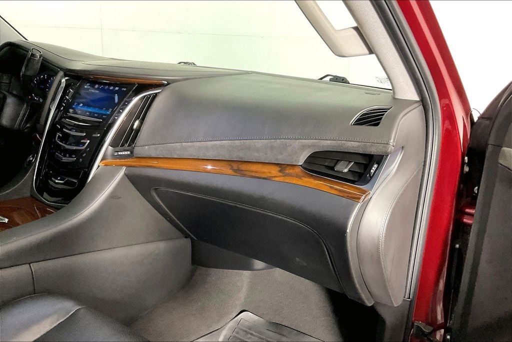 2019 Cadillac Escalade Luxury
