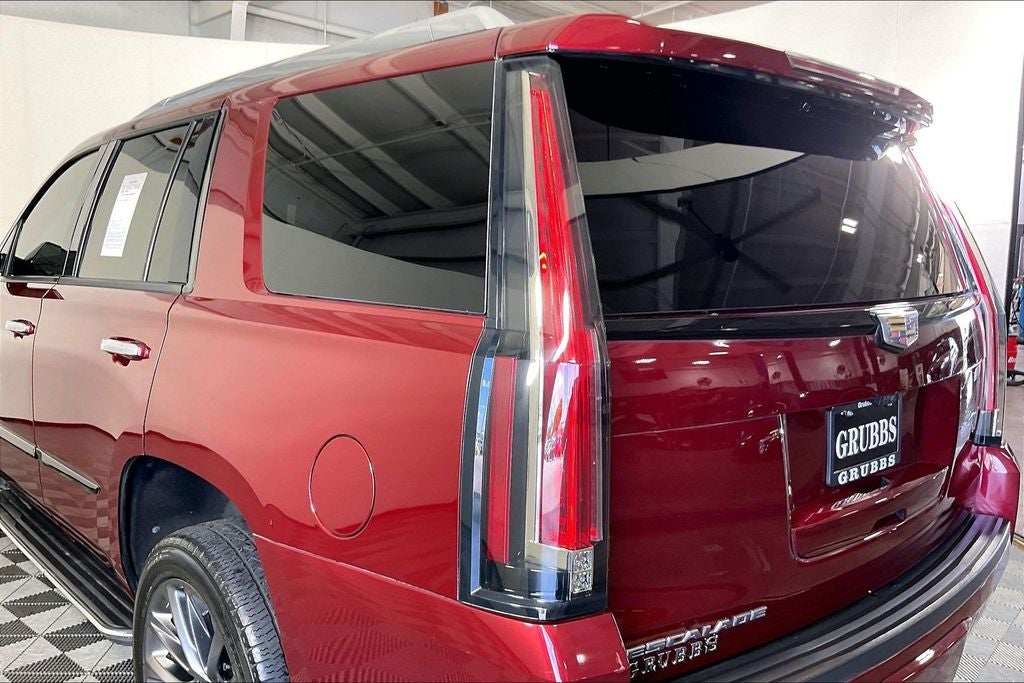 2019 Cadillac Escalade Luxury