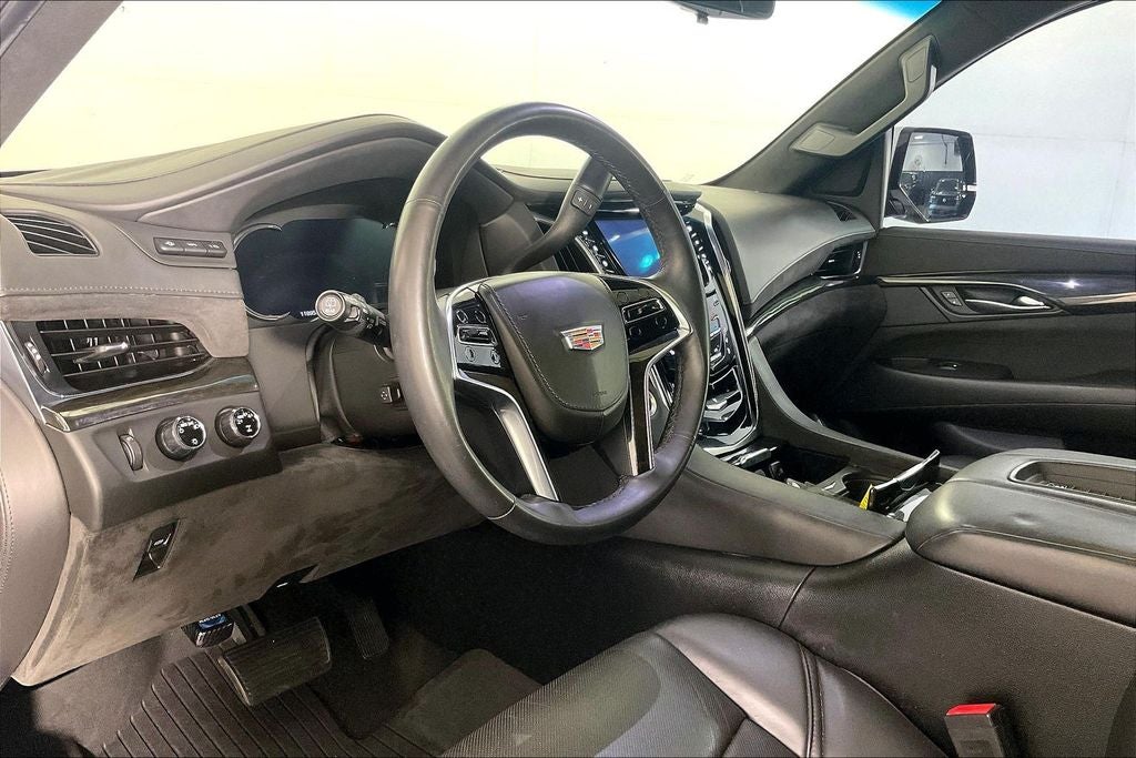 2018 Cadillac Escalade Platinum Edition