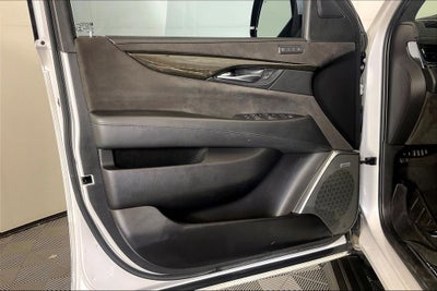 2018 Cadillac Escalade Platinum Edition