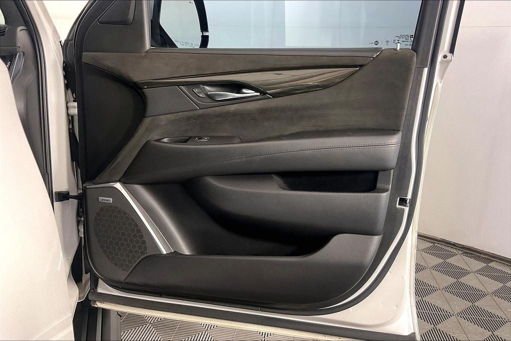 2018 Cadillac Escalade Platinum Edition