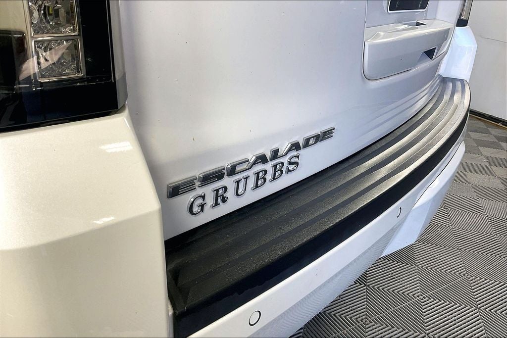 2018 Cadillac Escalade Platinum Edition