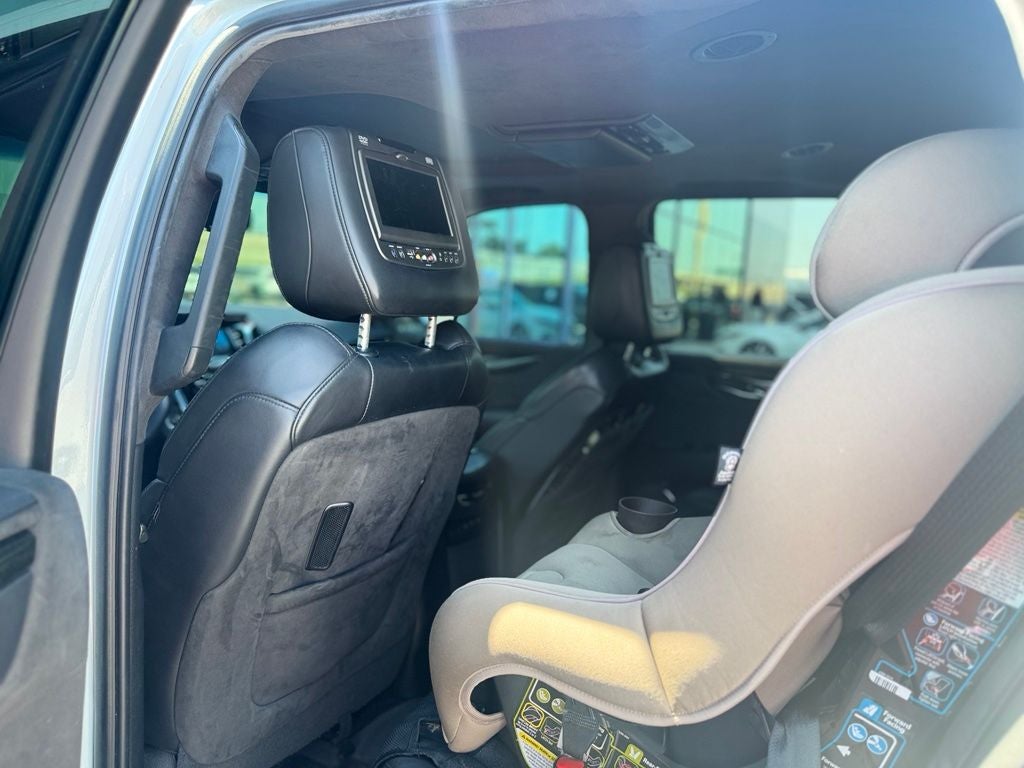 2018 Cadillac Escalade Platinum Edition