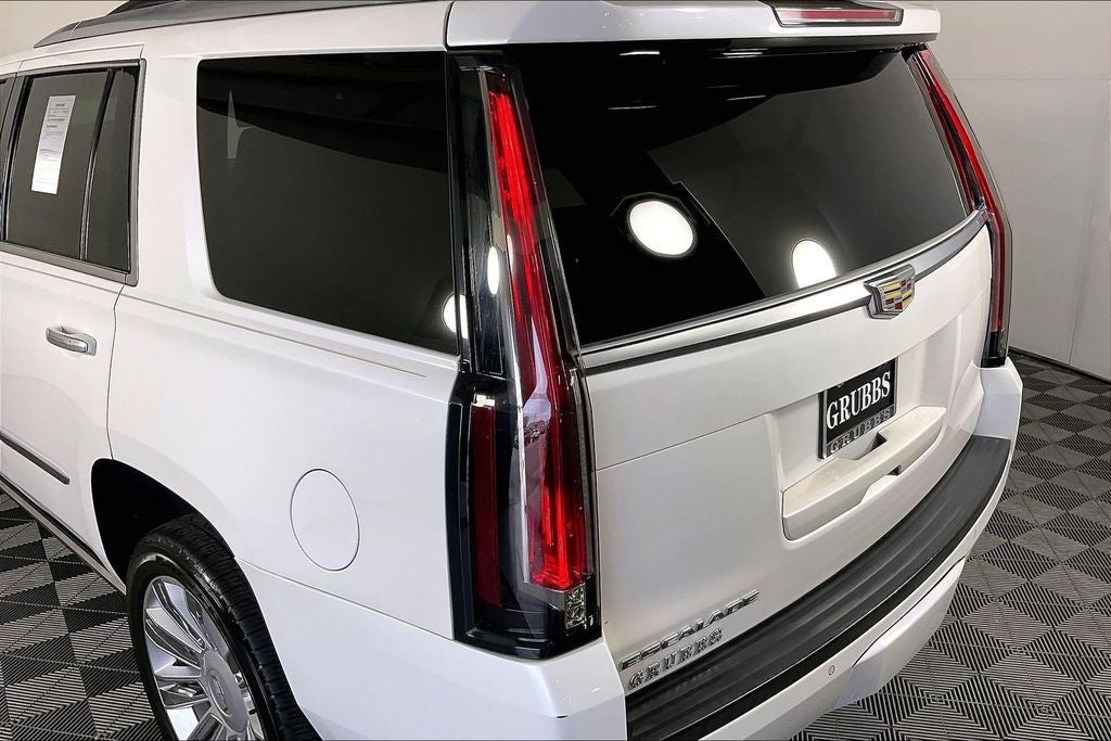 2017 Cadillac Escalade Platinum Edition