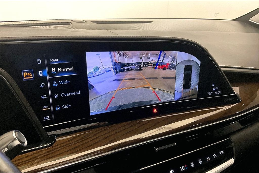 2023 Cadillac Escalade Sport Platinum