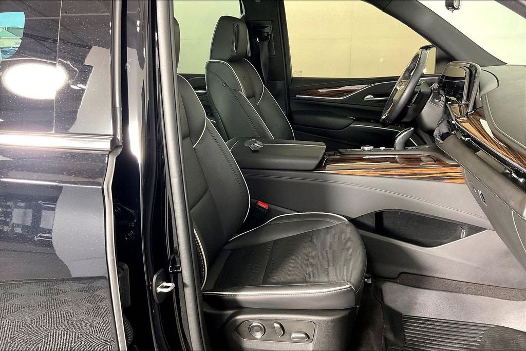 2024 Cadillac Escalade ESV Premium