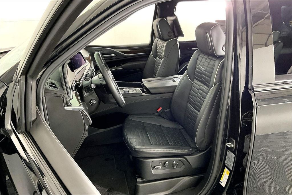 2024 Cadillac Escalade ESV Sport Platinum