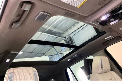 2025 Cadillac Escalade Sport Platinum