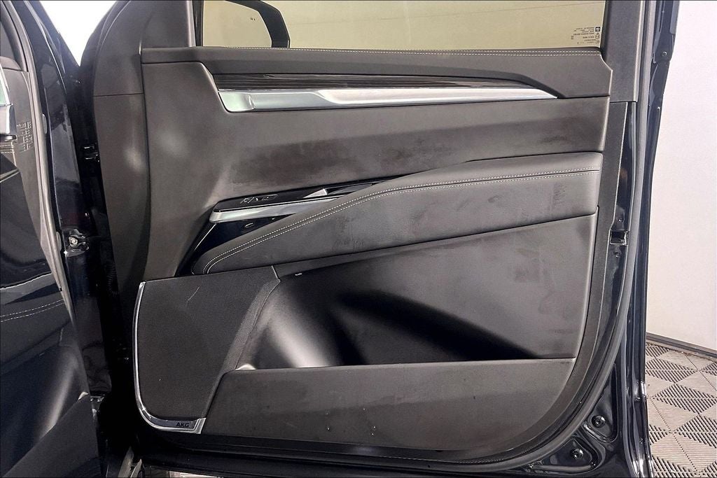 2025 Cadillac Escalade Premium Luxury
