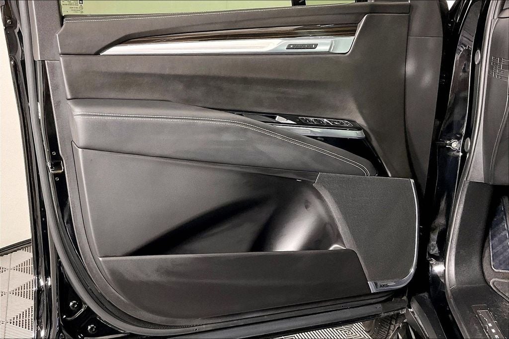 2025 Cadillac Escalade Premium Luxury