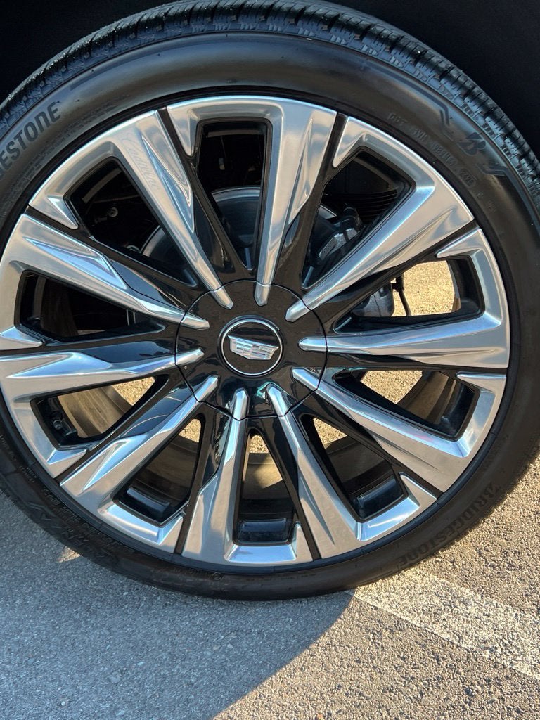 2026 Cadillac Escalade Luxury