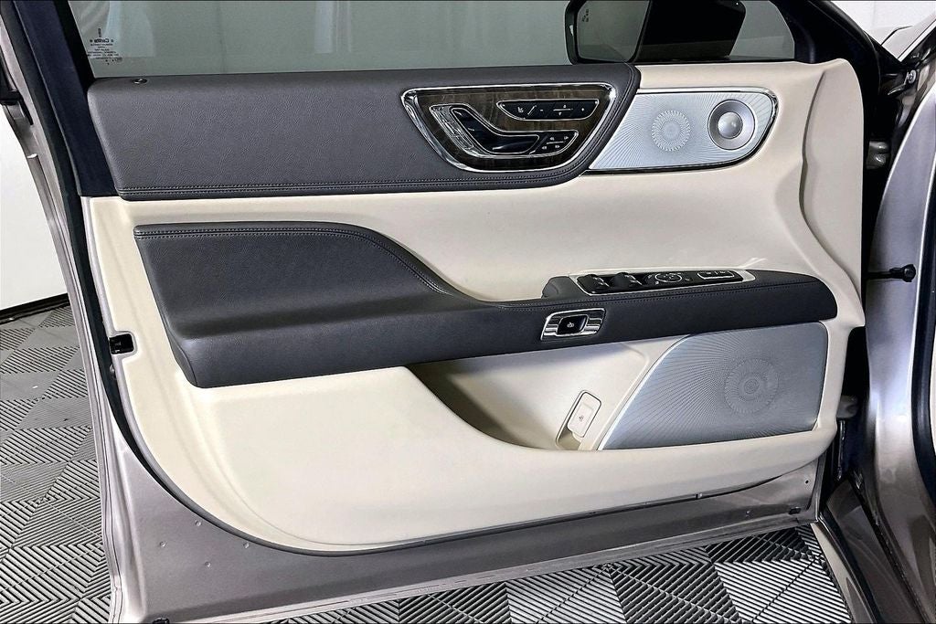 2019 Lincoln Continental Reserve