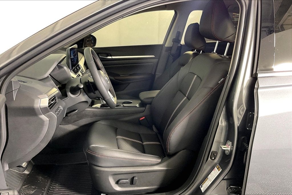 2026 Nissan Altima SR