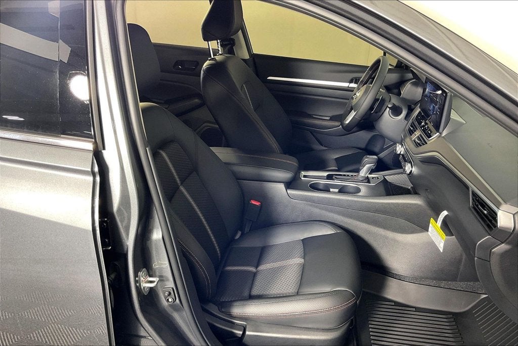2026 Nissan Altima SR