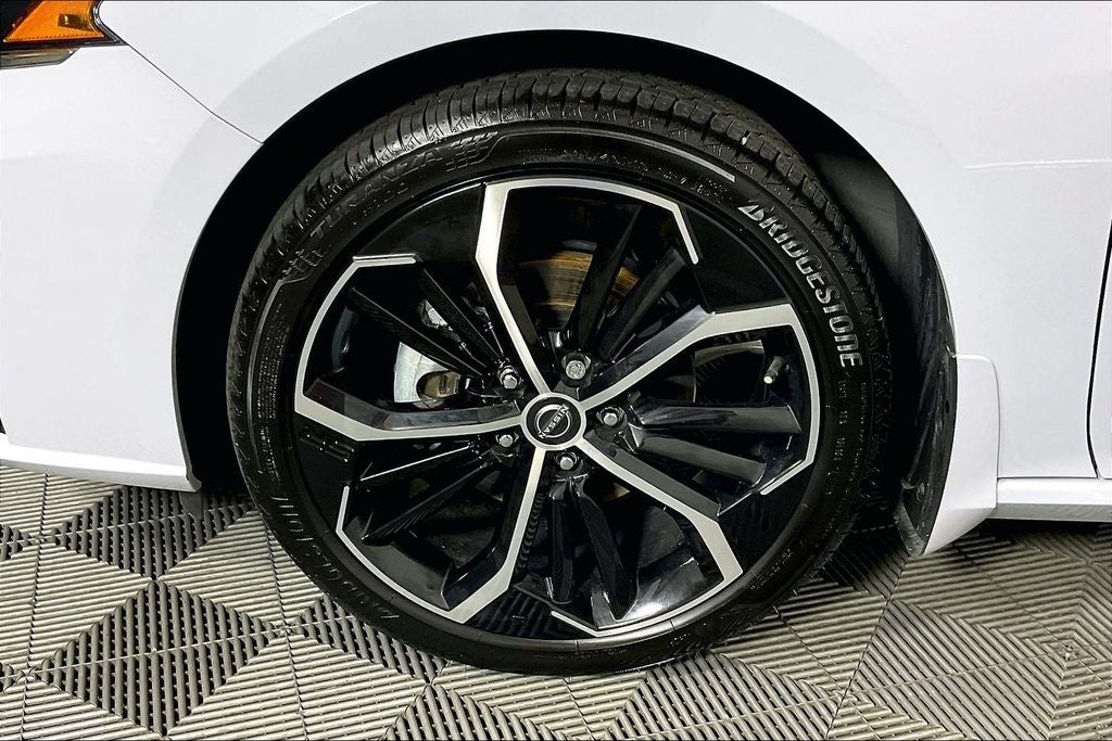 2025 Nissan Altima 2.5 SR