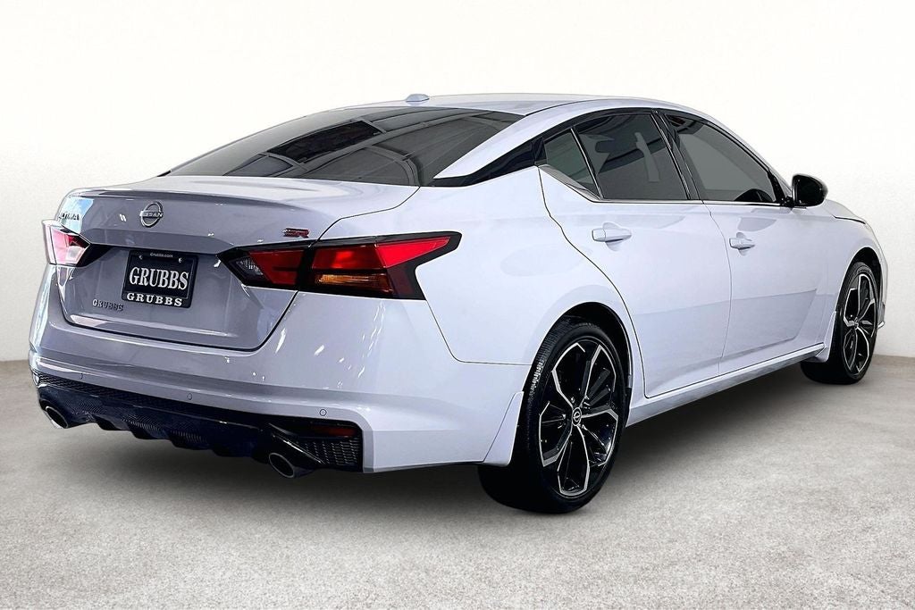 2025 Nissan Altima 2.5 SR