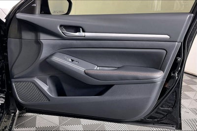 2026 Nissan Altima SR