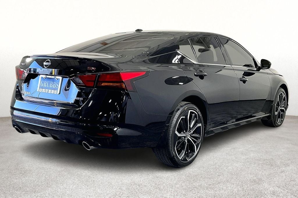 2026 Nissan Altima SR