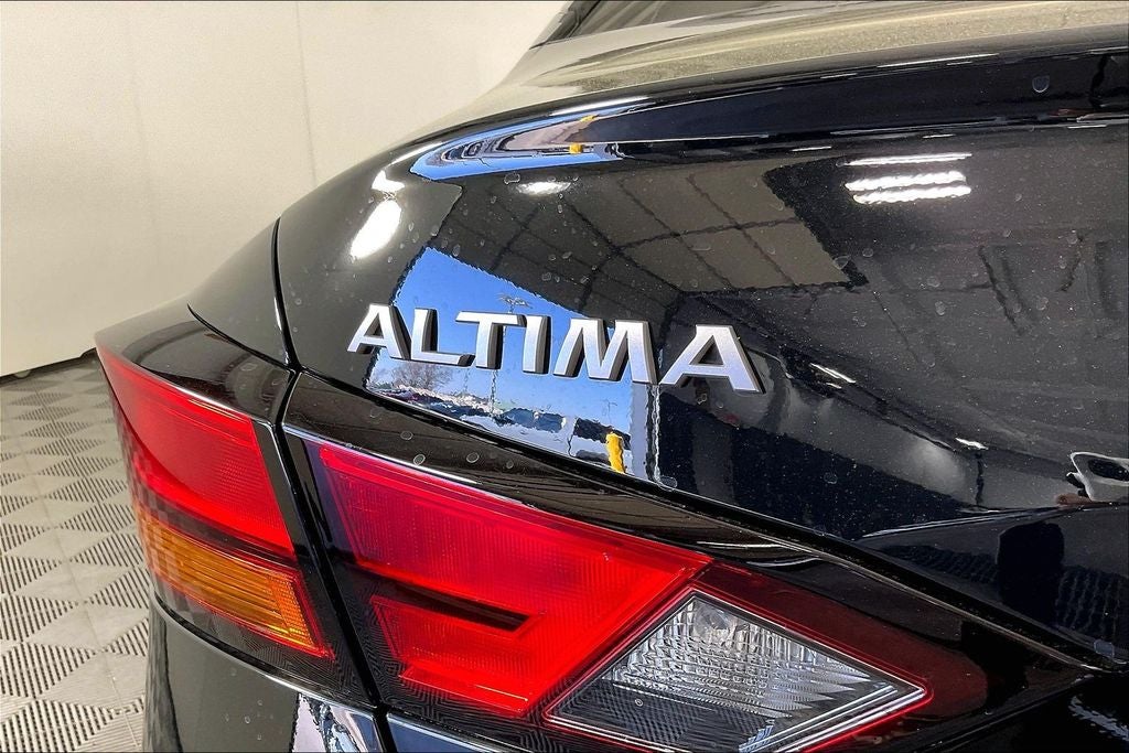 2026 Nissan Altima SR Midnight Edition®