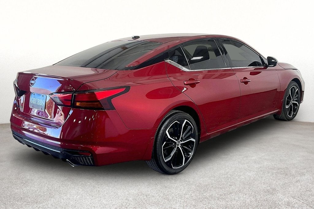 2026 Nissan Altima SR
