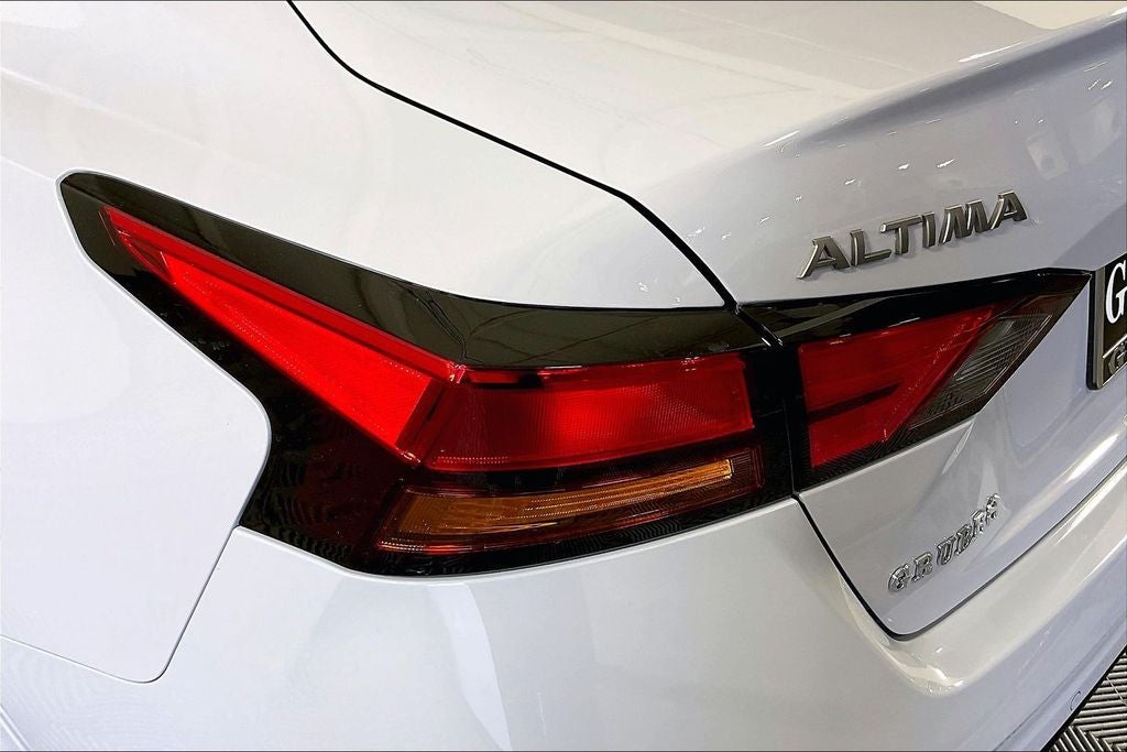 2026 Nissan Altima SR