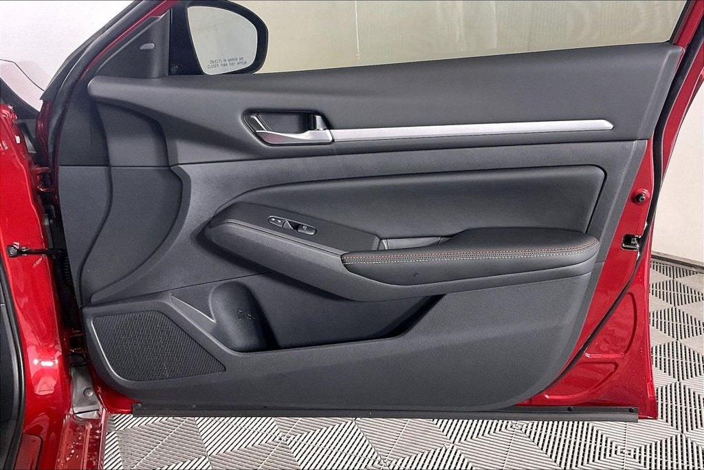 2026 Nissan Altima SR