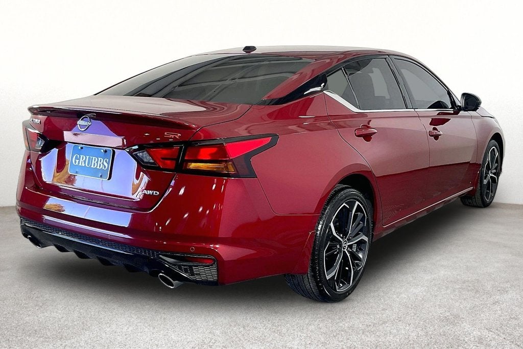 2026 Nissan Altima SR