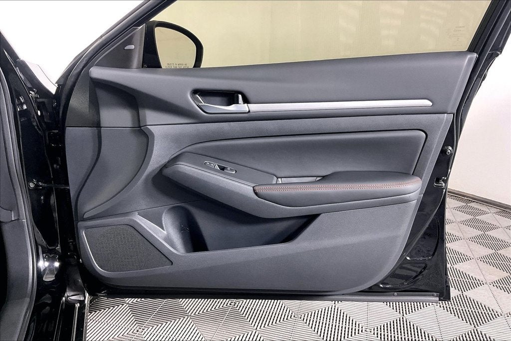2026 Nissan Altima SR Midnight Edition®