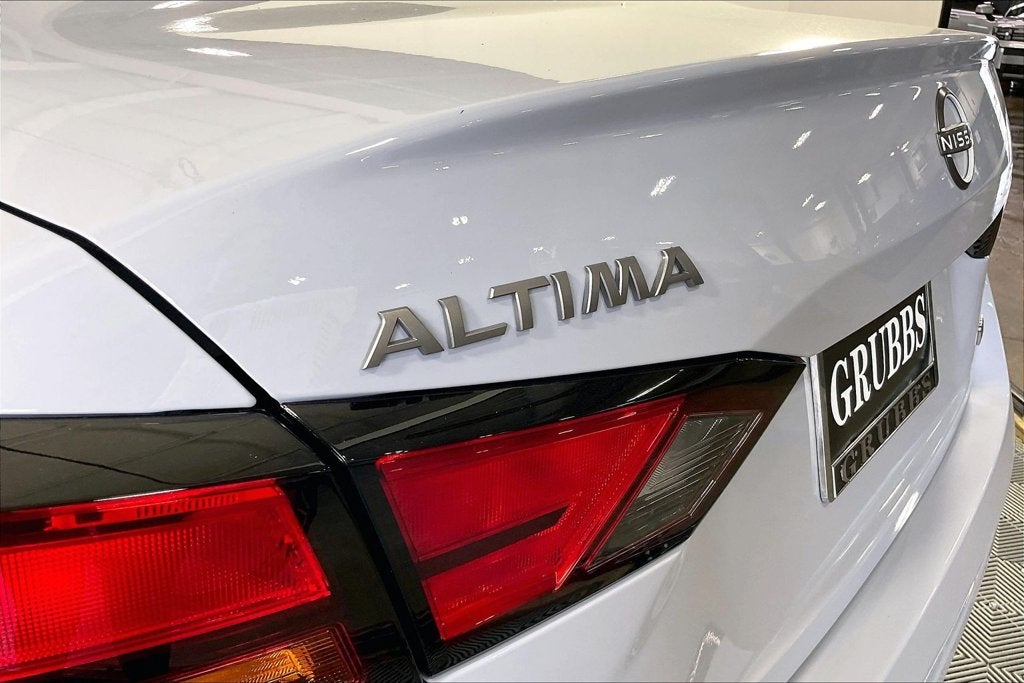 2026 Nissan Altima SR
