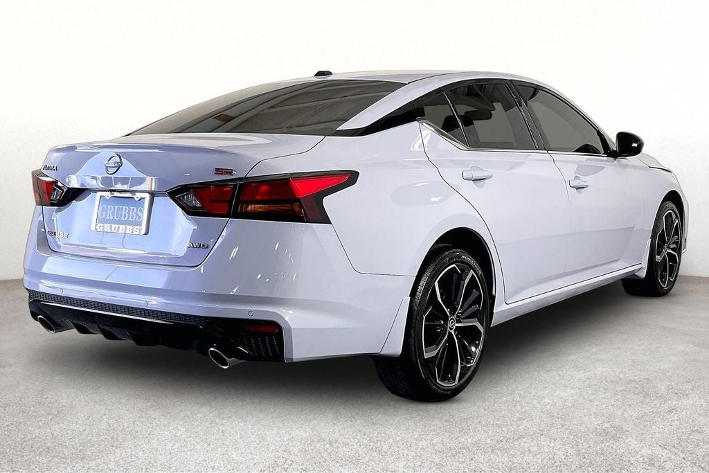 2026 Nissan Altima SR