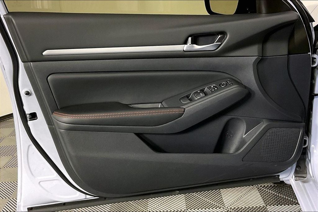 2026 Nissan Altima SR