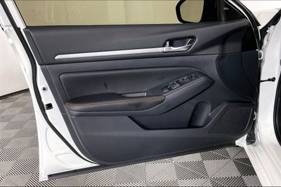 2026 Nissan Altima SR