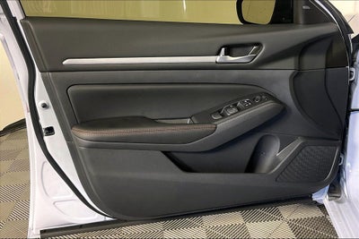 2026 Nissan Altima SR