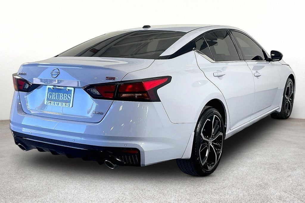 2026 Nissan Altima SR