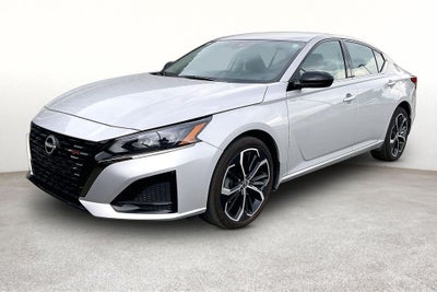 2025 Nissan Altima SR
