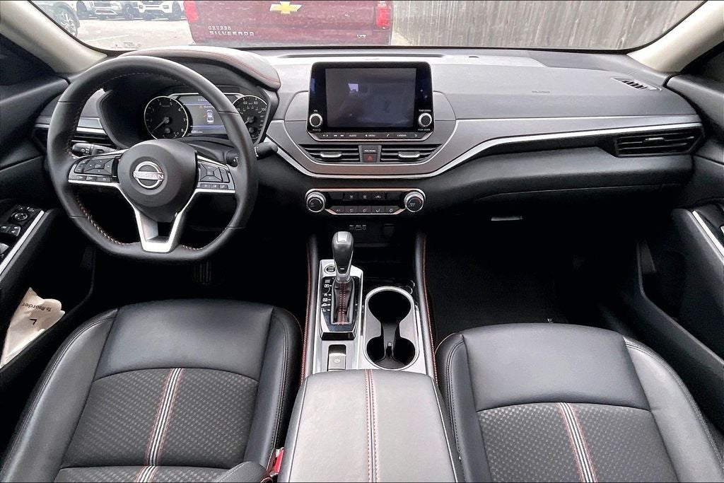 2025 Nissan Altima SR