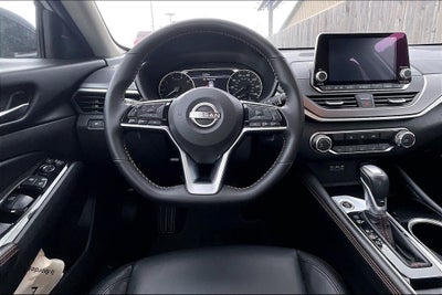 2025 Nissan Altima SR