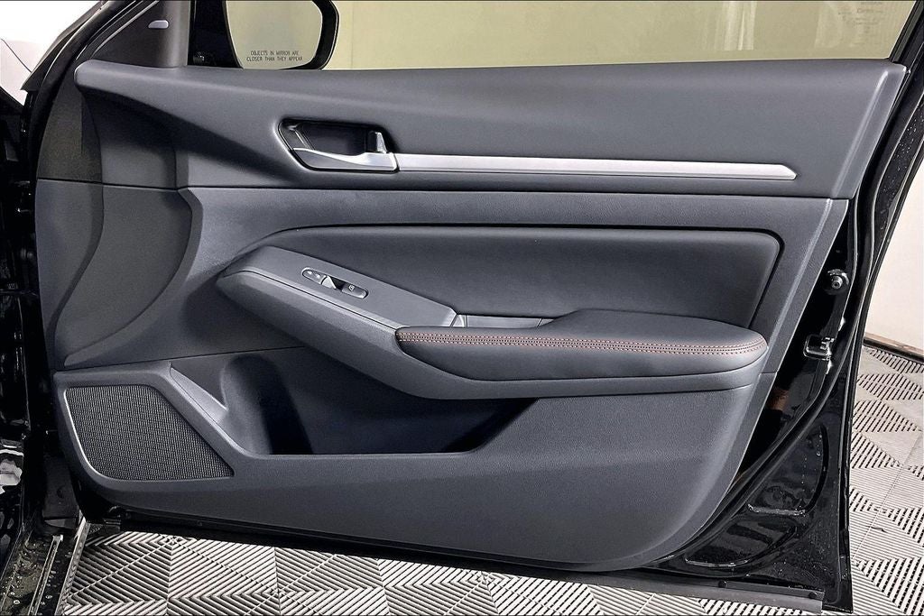 2026 Nissan Altima SR Midnight Edition®