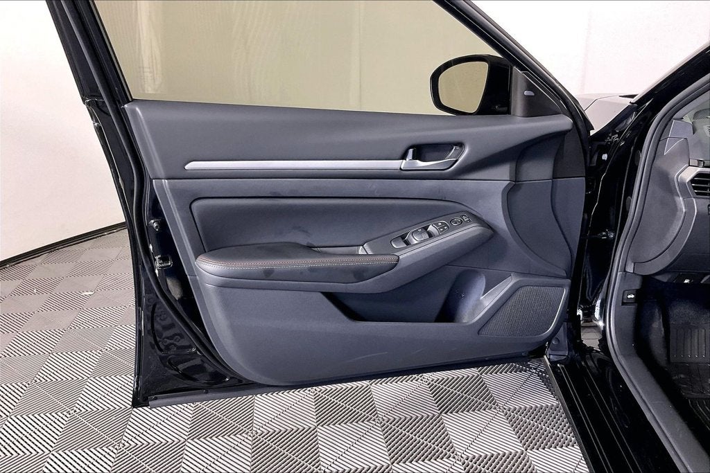 2026 Nissan Altima 2.5 SR