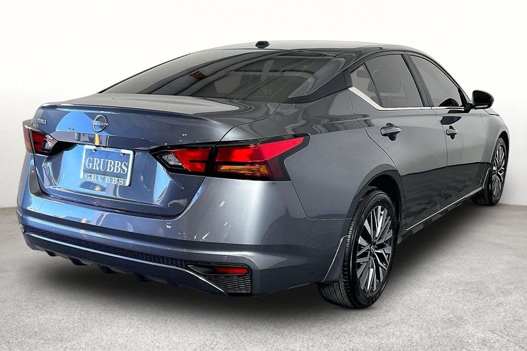 2026 Nissan Altima SV