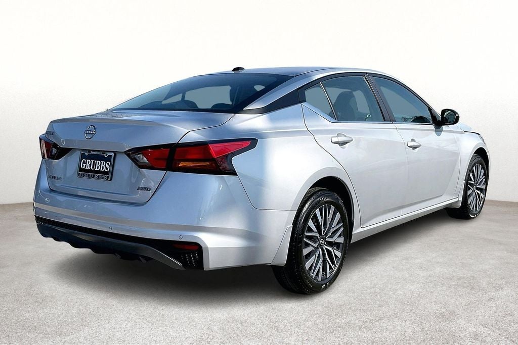 2026 Nissan Altima SV