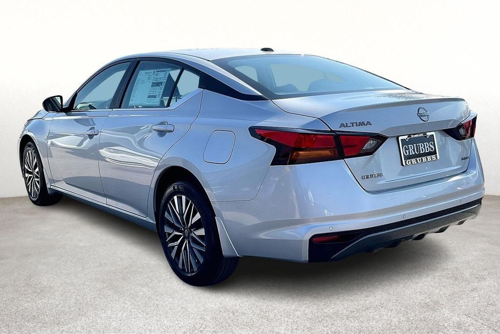 2026 Nissan Altima SV