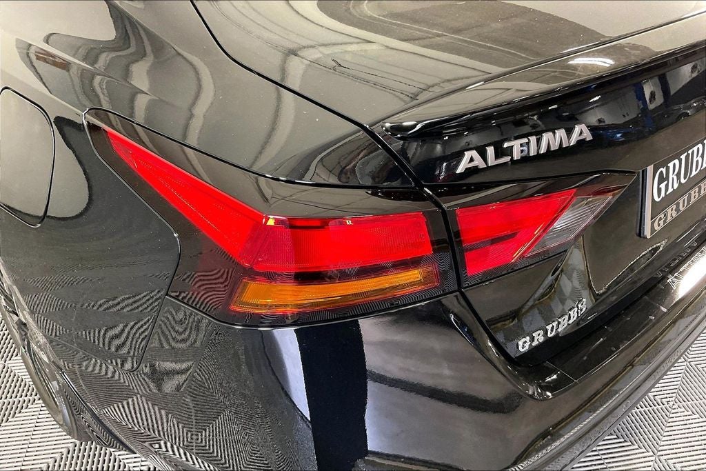 2026 Nissan Altima SV