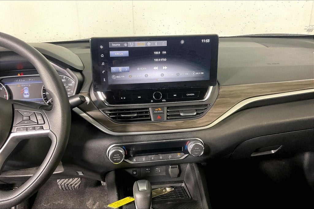 2025 Nissan Altima 2.5 SV