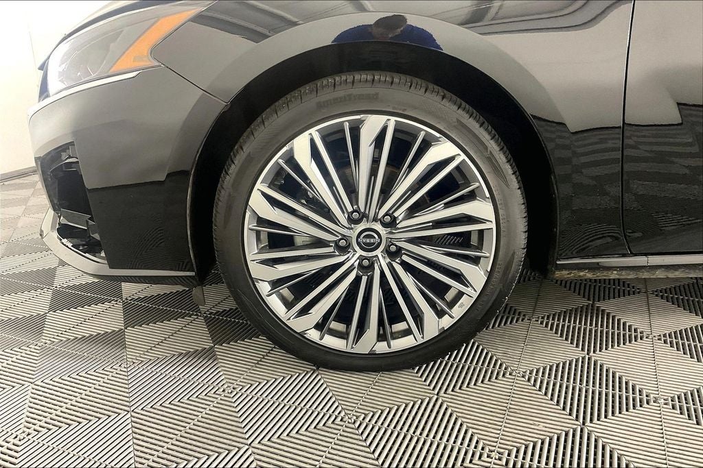 2025 Nissan Altima 2.5 SL