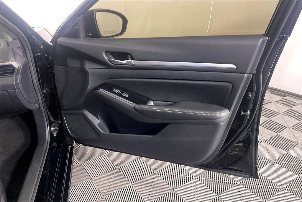 2025 Nissan Altima 2.5 SL