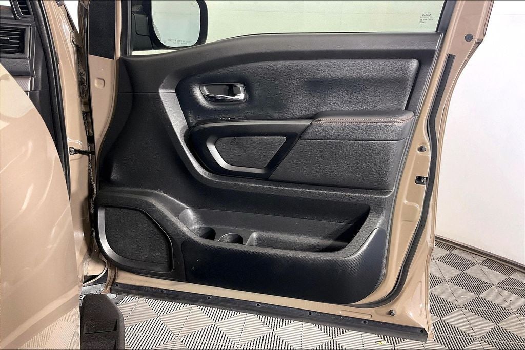 2024 Nissan Titan PRO-4X