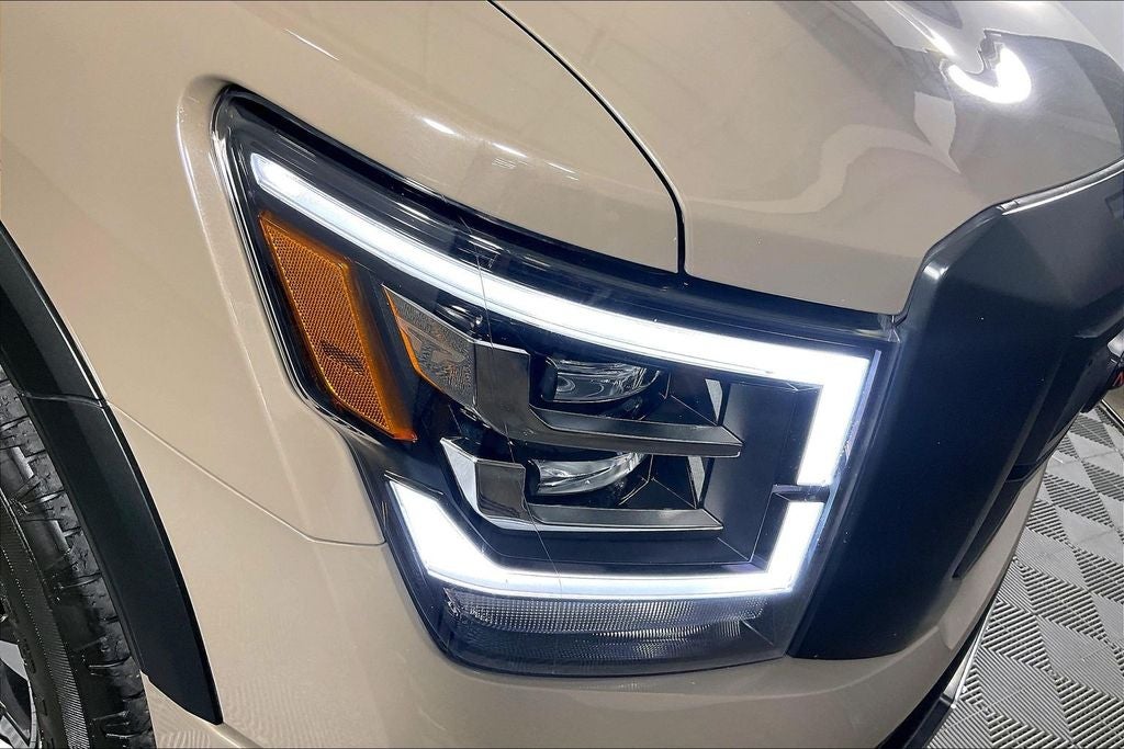 2024 Nissan Titan PRO-4X