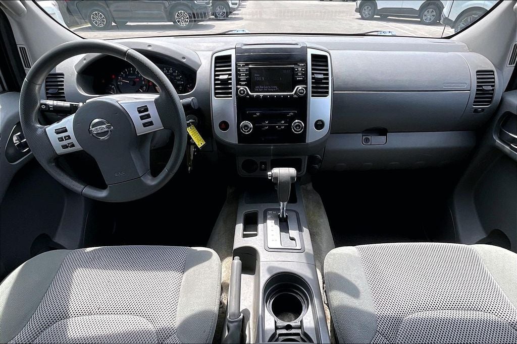 2016 Nissan Frontier SV